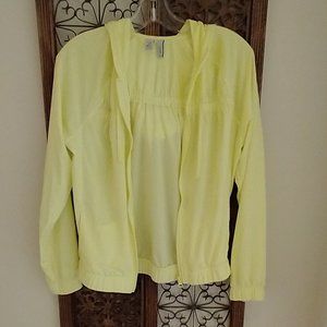 New Women's Size XS Z by Zella yellow lightweight jacket with attached hood